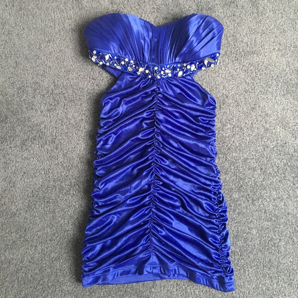 Royal blue semi-formal dress💙